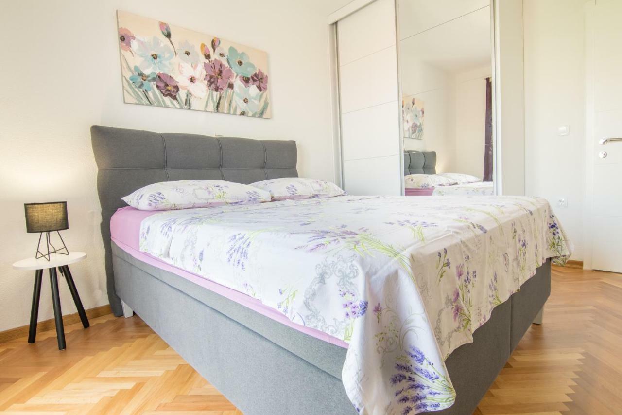 Apartmani Zora Makarska Exterior foto